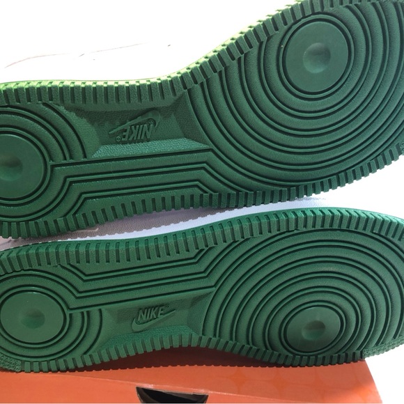 Size 9.5- Nike Air Force 1 Low West Indies 2022 New With OG Box Womens 11 Green - Picture 14 of 14